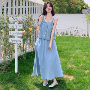 蕾丝拼接无袖牛仔背心半身裙套装女夏2025新款韩系独特绝美两件套图片