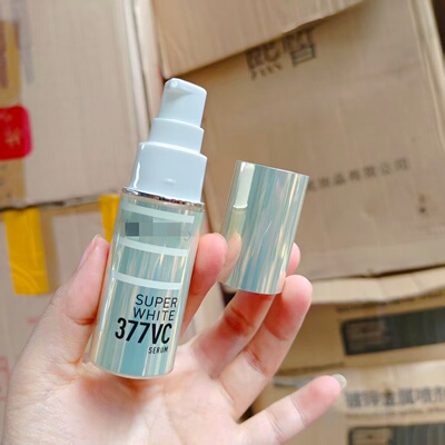 匀肤尖子生！日本城//ye//家377VC精华液提亮淡化痘印精华18g