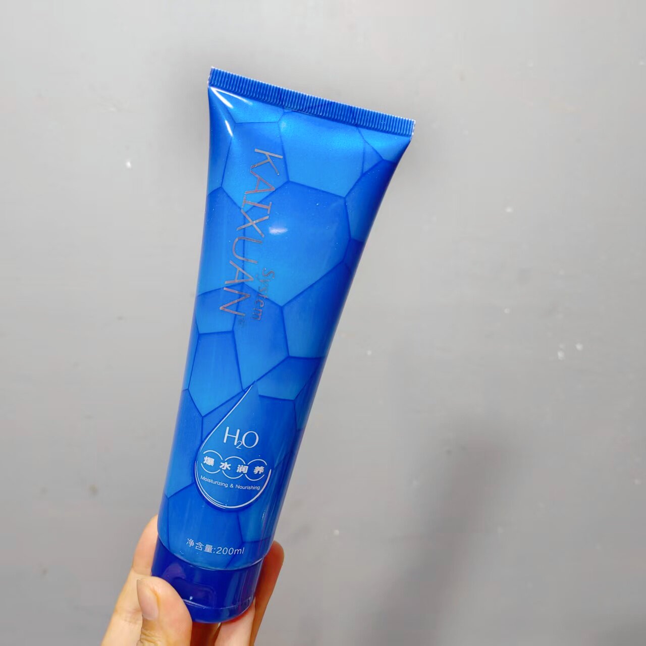 发膜的升级款~沙龙专用H2O爆水润养护发霜200ml 修护干燥染烫断发