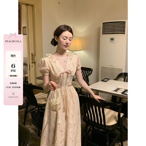 桃可了 镜月漫游 复古温柔V领甜美显瘦重工设计碎花连衣裙长裙女
