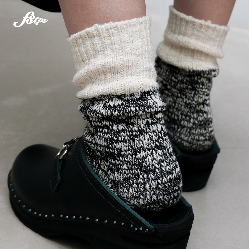 FSTPS混纺系列 日系袜子复古中筒袜毛线袜黑白撞色雪花袜勃肯袜