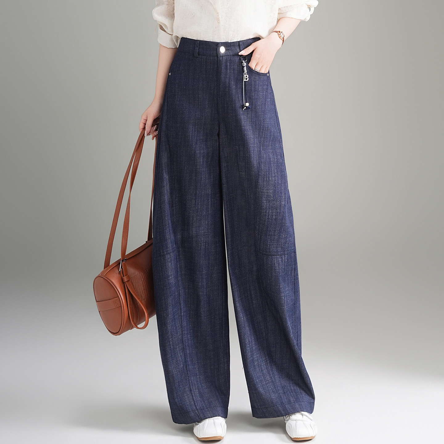 高腰牛仔阔腿裤女宽松显瘦垂感直筒长裤气质休闲裤2026春季弯刀裤