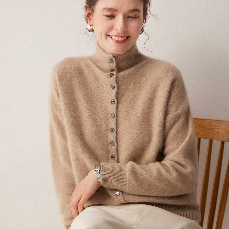 2026年秋冬新款女士100%纯山羊绒多扣半高加厚开衫山羊绒衫柔软