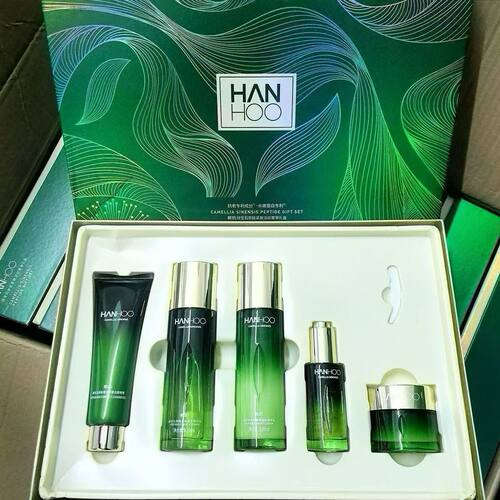 韩后茶肽紧致抗皱补水礼盒