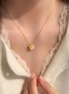 2026新款手工小金花项链女生轻奢小众精致花朵锁骨链高级百搭颈链