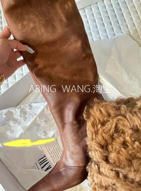 轻奢水洗牛皮羊卷毛毛鞋尖头细跟高跟长靴女过膝靴棕色24秋冬高筒