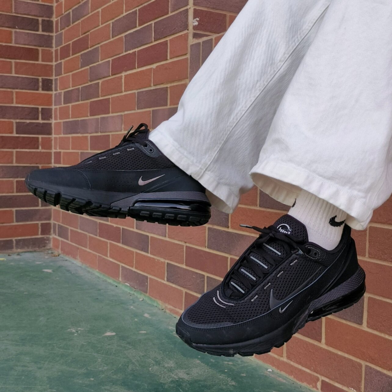 Nike Air Max Pulse运动 耐磨低帮 生活休闲鞋 男款 黑DR0453-003