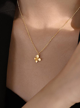 栀子花吊坠项链女时尚轻奢小众