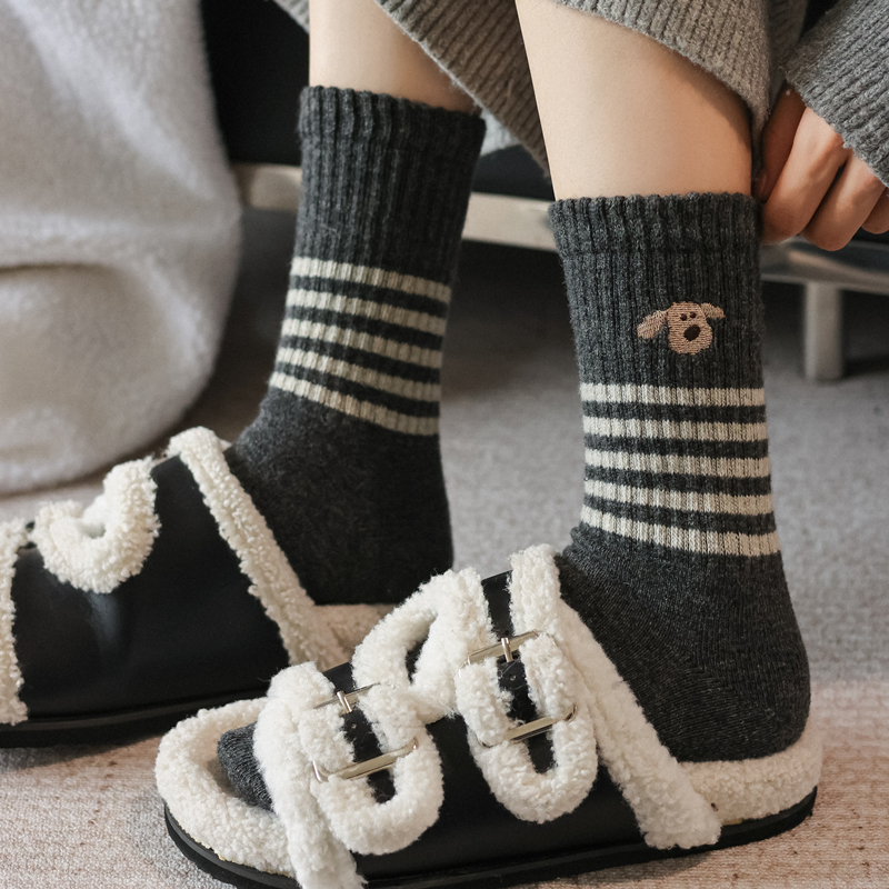 秋冬季加厚羊毛中筒袜子女