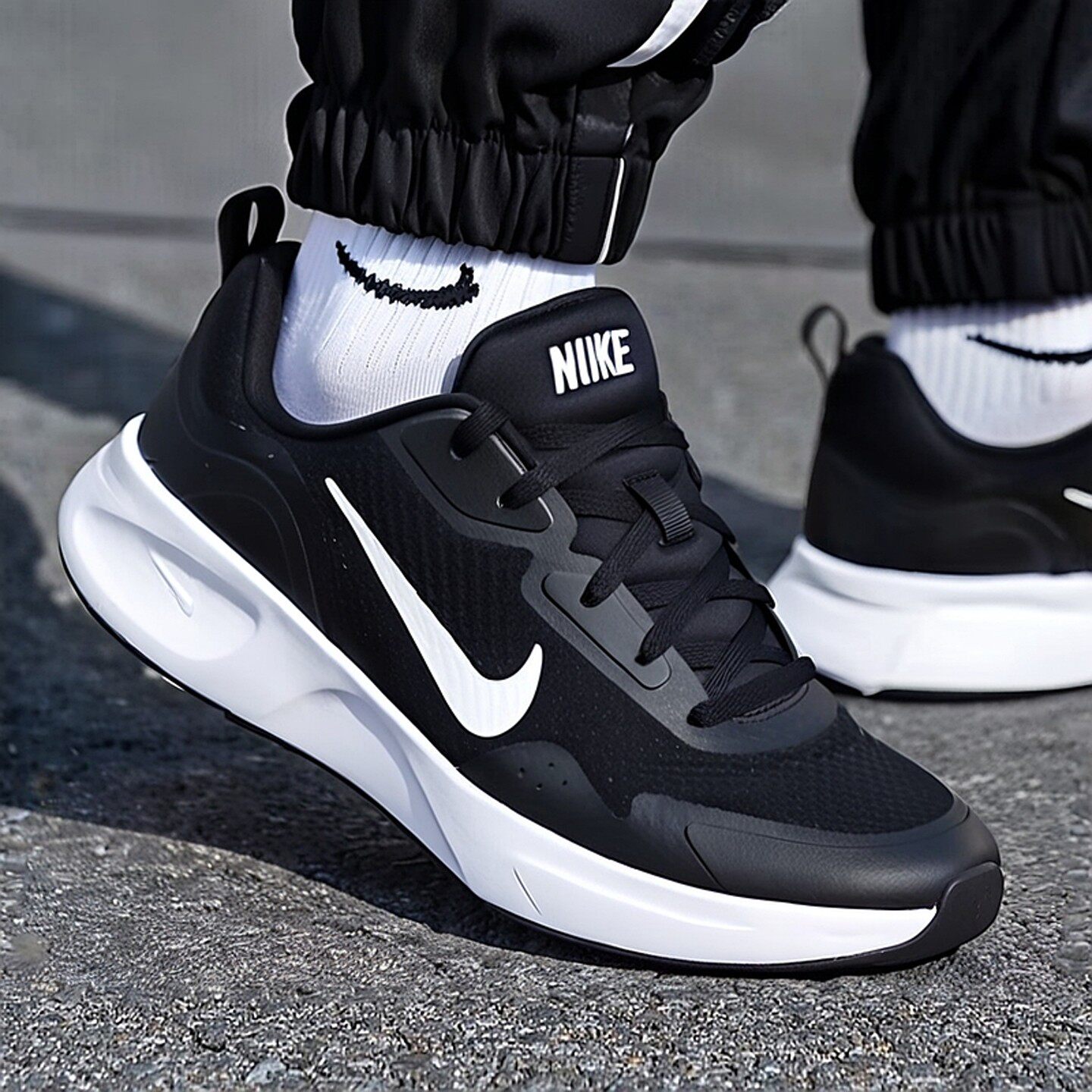 Nike耐克男鞋2026春季新款低帮网面鞋透气运动鞋黑白色缓震跑步鞋