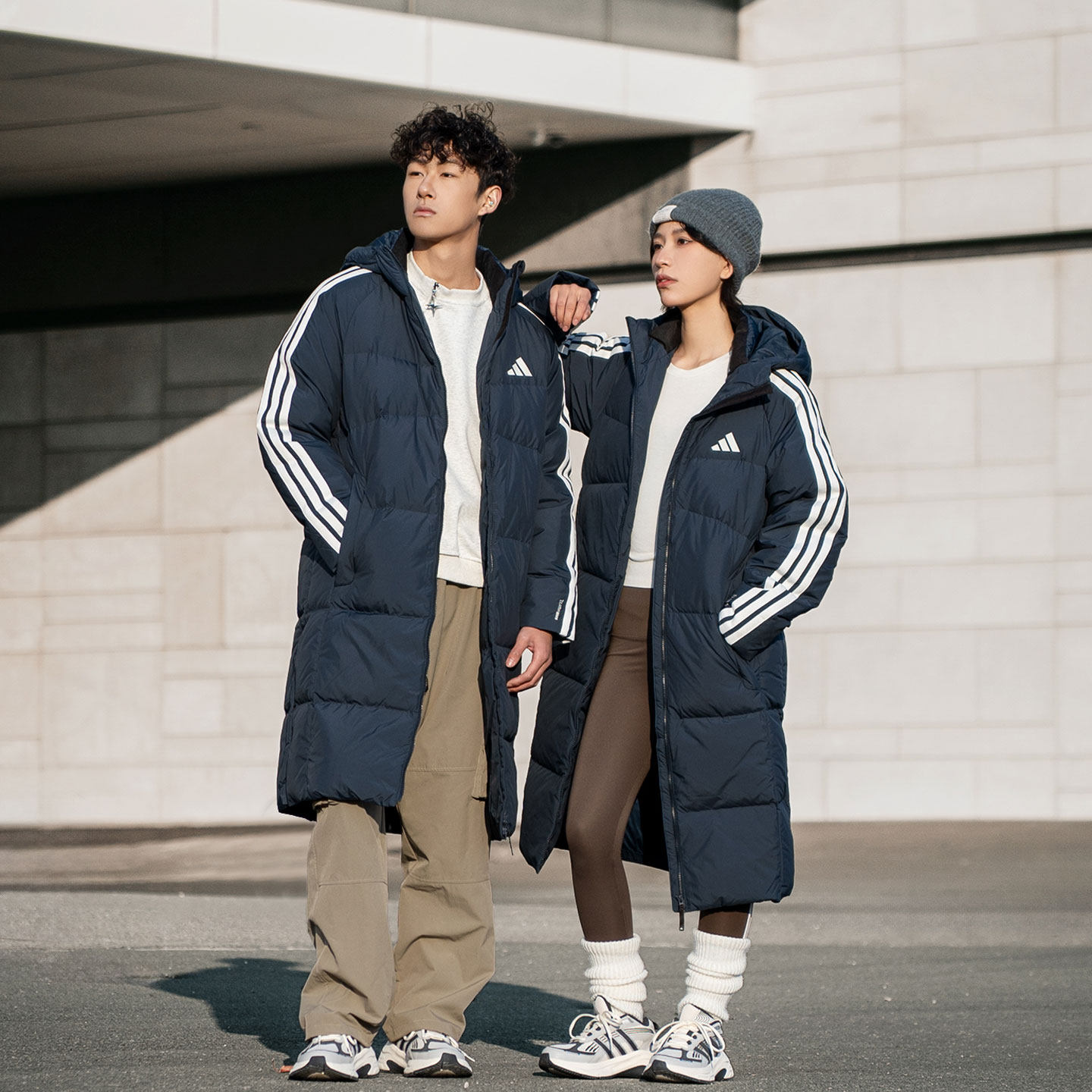 阿迪达斯长款羽绒服男装情侣冬季新款鸭绒保暖防风加厚运动外套女