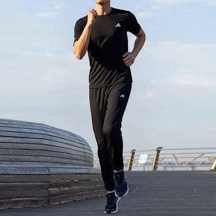 阿迪达斯运动服套装男款跑步训练健身透气黑色T恤短袖长裤两件套