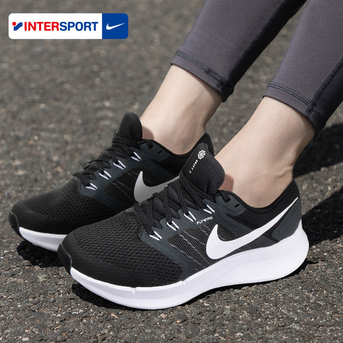 NIKE耐克女鞋2025冬季新款中老年妈妈跑鞋减震运动鞋跑步鞋DR2698