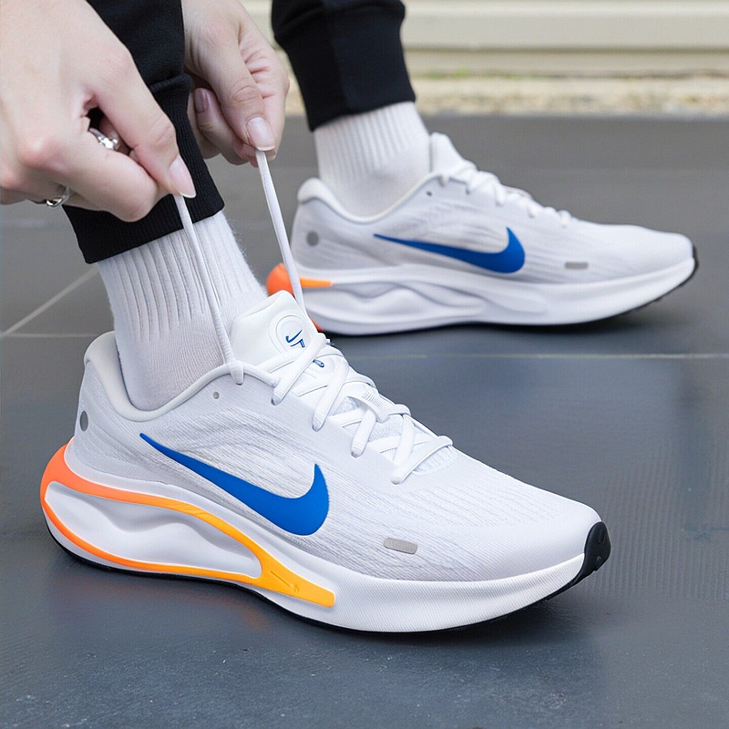 茵特丨NIKE耐克男鞋2026新款夏JOURNEY RUN运动鞋缓震网面跑步鞋