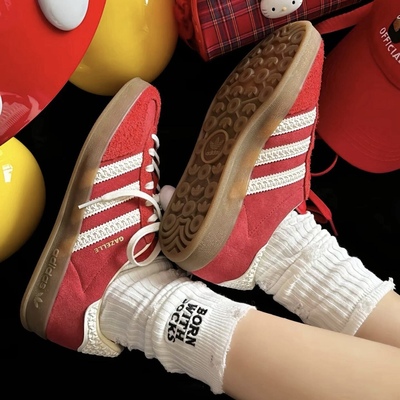 阿迪达斯三叶草官旗正品德训鞋女2025冬季新款红色运动休闲鞋婚鞋