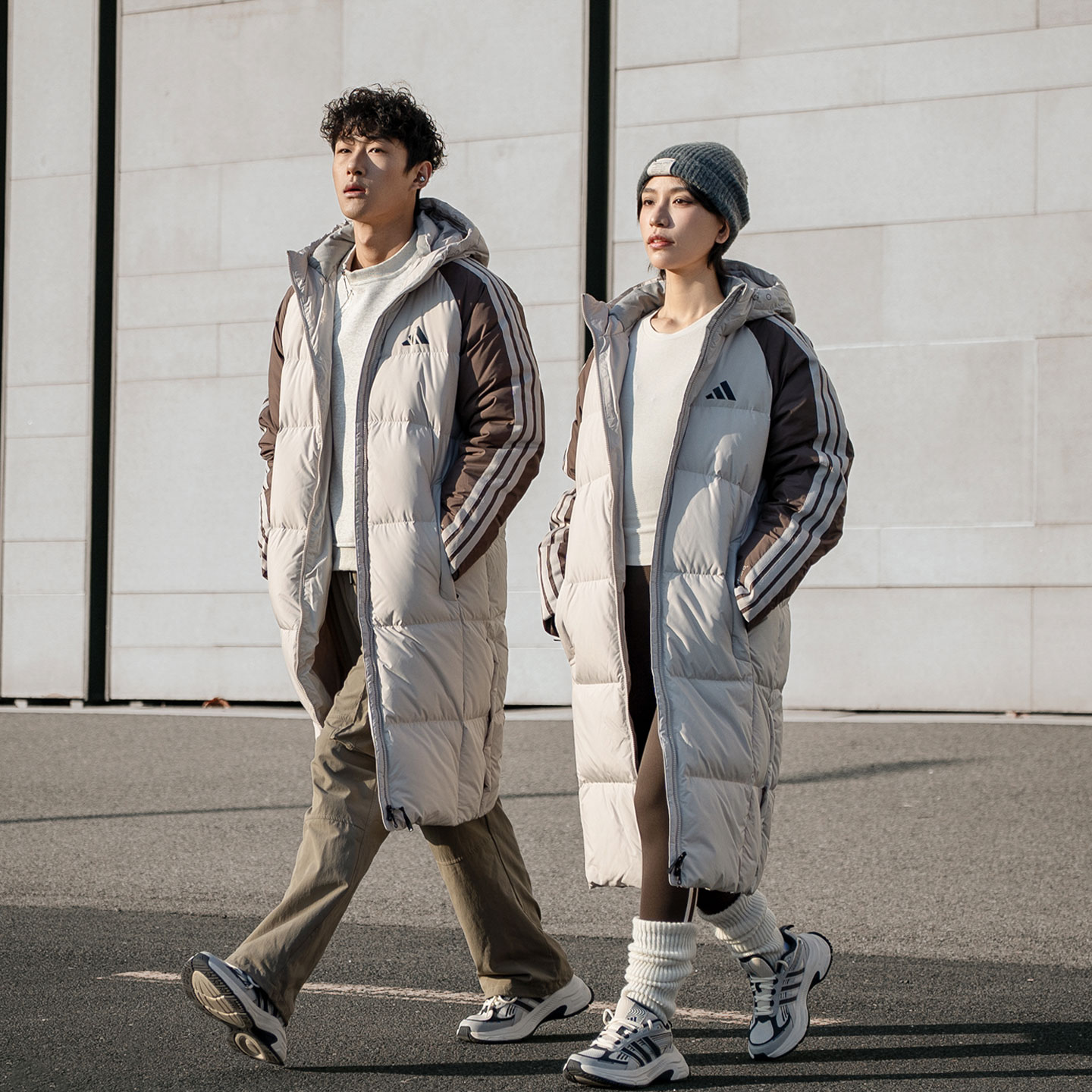 阿迪达斯长款女士羽绒服冬季新款