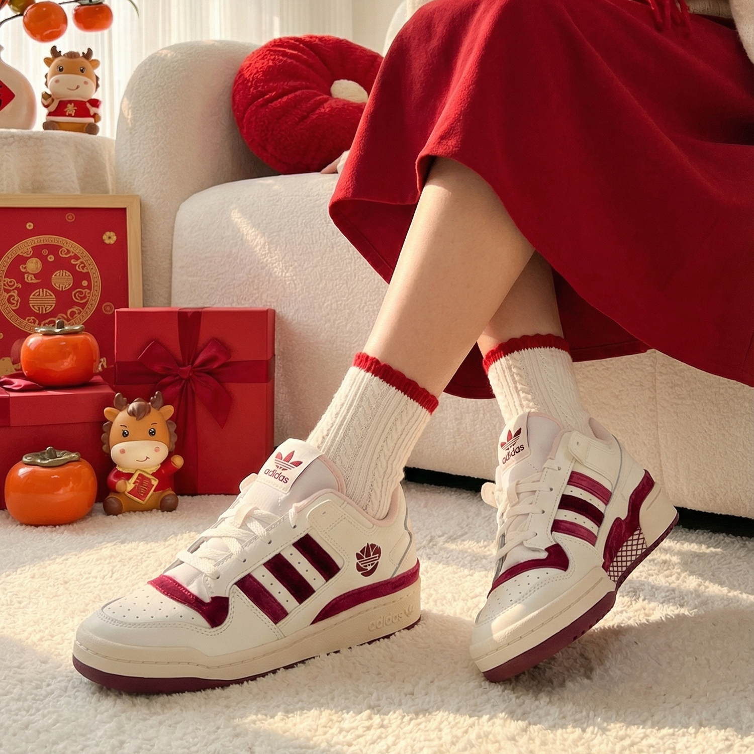 adidas阿迪达斯三叶草男女运动鞋新年款本命马年休闲鞋板鞋KJ6982,运动鞋new,运动休闲鞋,淘宝优惠券,粉丝福利购,淘宝优惠卷