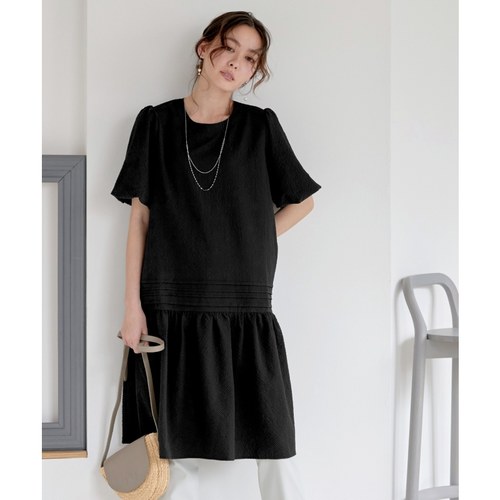 Tiaclasse温柔气质适宜简约可水洗涟漪纹拼褶连衣裙女ONWARD