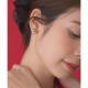 组曲时尚 精美感优雅气质爱心形扭耳环女ONWARD