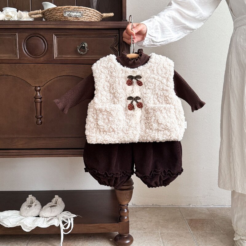 婴儿衣服秋冬季女宝宝加厚套装新款洋气时尚一岁婴幼儿冬款三件套