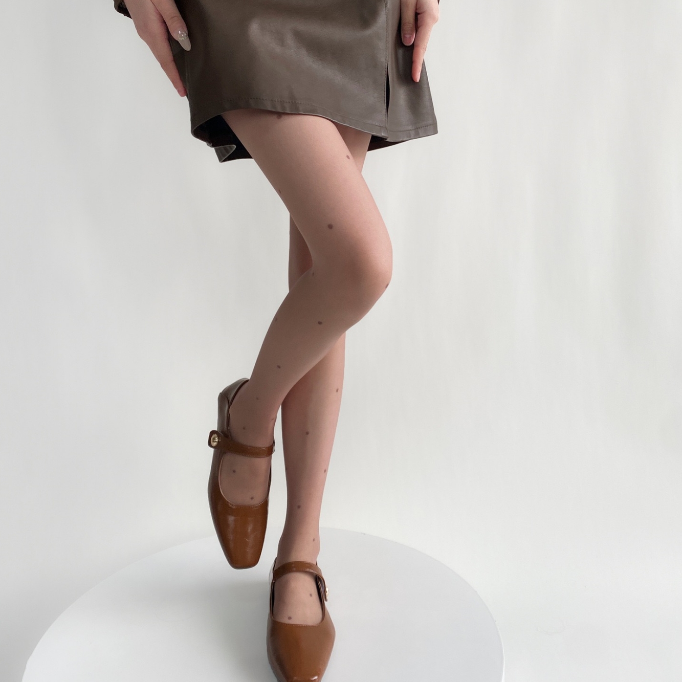 复古咖色波点织花薄款T档丝袜