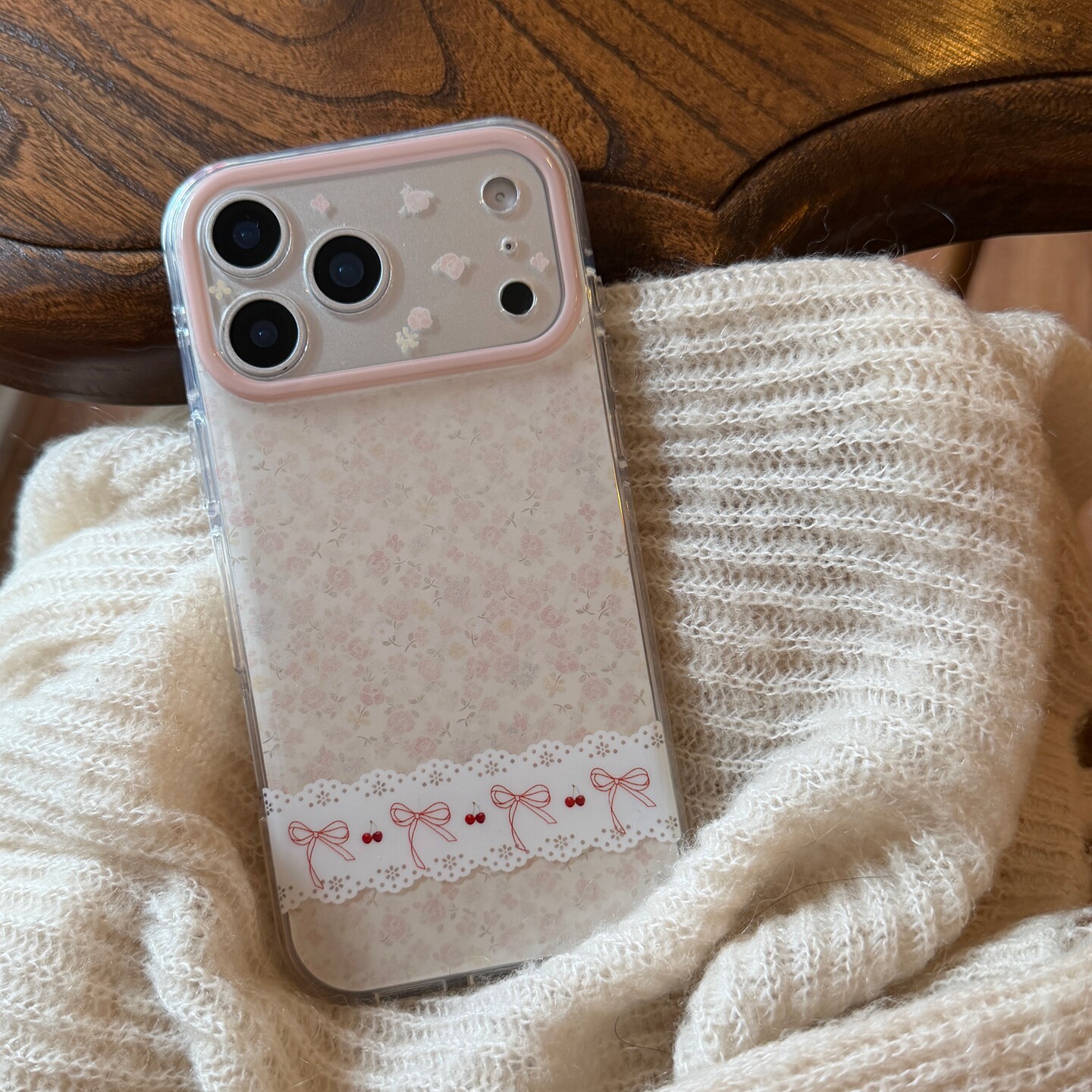 简约时尚新款粉色适用苹果iPhone17promax透明边手机壳ins风蕾丝蝴蝶结碎花保护套16PROMAX/15可爱花朵图案女