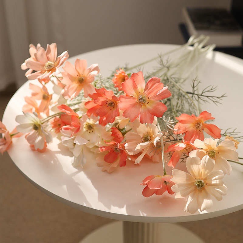 轻奢高端雏菊仿真花格桑菊波斯菊图片