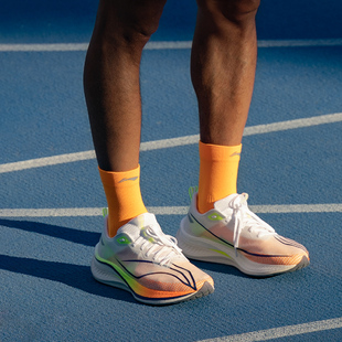 ARPV025 透气轻量回弹稳定竞速训练跑鞋 李宁赤兔7 PRO男子2025新款