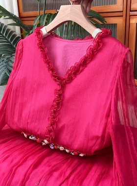 高级感红色真丝连衣裙2024夏季新款气质超仙温柔收腰显瘦桑蚕丝裙