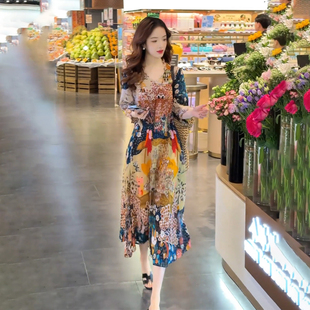 宽松显瘦桑蚕丝裙子 大码 轻奢气质V领真丝连衣裙女2025新款 夏季