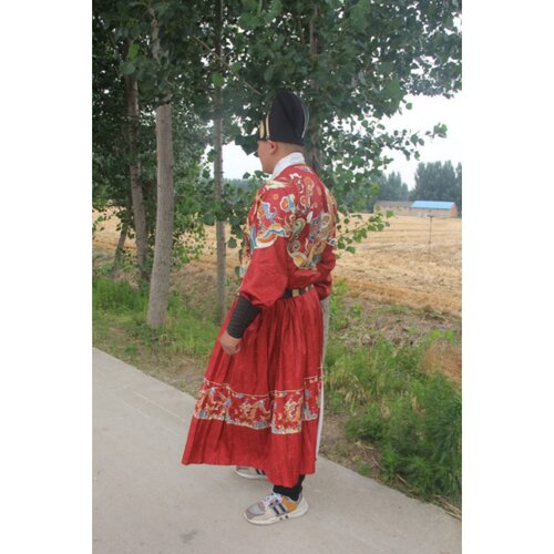 明制飞鱼服绣花龙纹汉服迎亲轿服