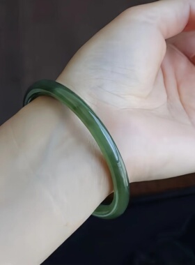 细圆条手镯和田玉晴水料