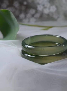 青梅冻玉髓玛瑙只此青绿女款手镯