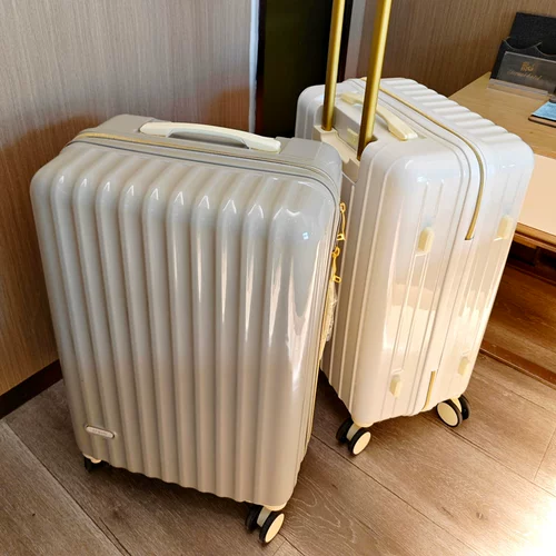 Высококачественный универсальный чемодан