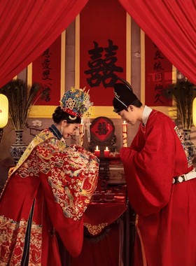 中式婚纱照摄影道具结婚喜嫁秀禾复古风新娘囍字对联挂画背景灯笼