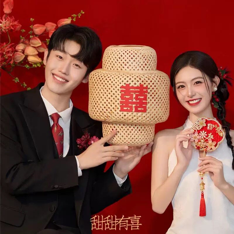 新款中式汉服古风婚纱摄影道具影楼秀禾拍照摆件创意喜字竹编灯笼