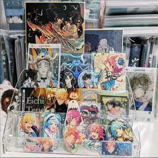 追星族专用桌面塑料阶梯陈列架化妆品吧唧立牌明星片收纳盒展示架