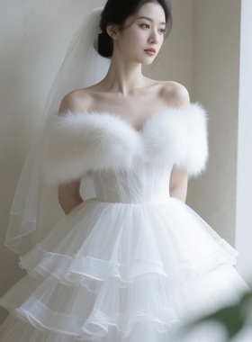 婚纱披肩冬季2025新款高档皮草结婚新娘礼服秀和服外搭斗篷披风厚
