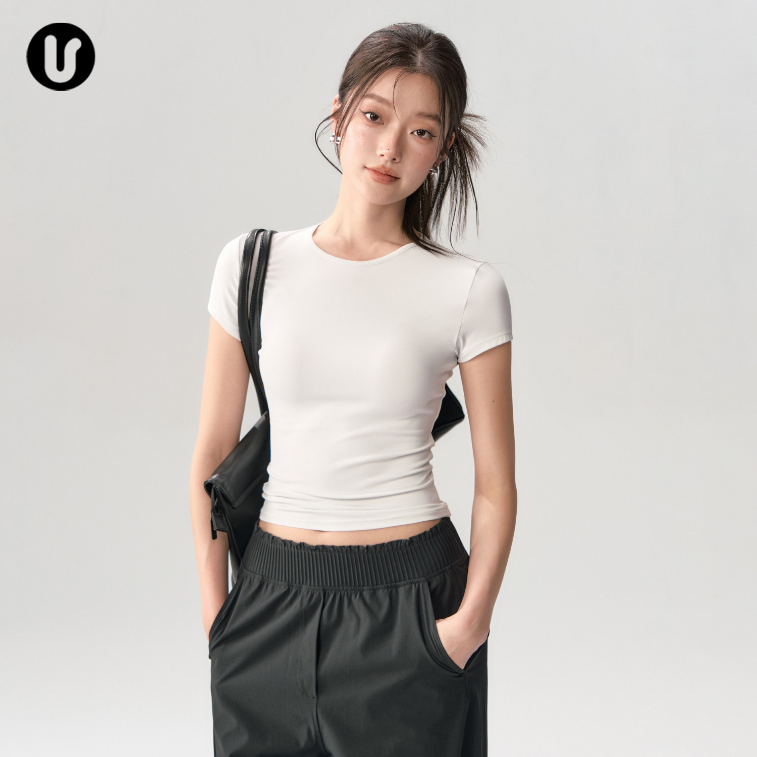 运动上衣女春夏修身圆领跑步训练瑜伽服短袖户外骑行健身速干t恤