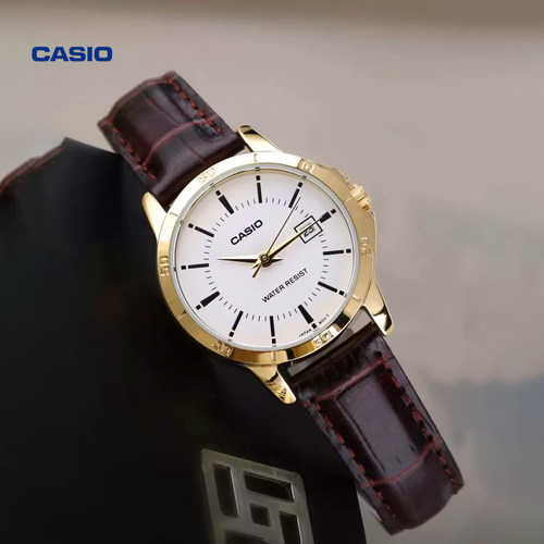 卡西欧防水休闲石英手表