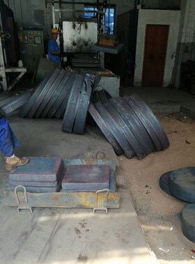 20#锻件35#圆环35CrMo锻造20CrMo厚板20crmnti锻件3CrMnSi锻打