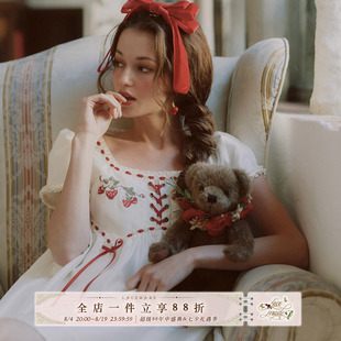 LaceMade 草莓娃娃 法式复古甜美宽松缎面娃娃领短款连衣裙居家服