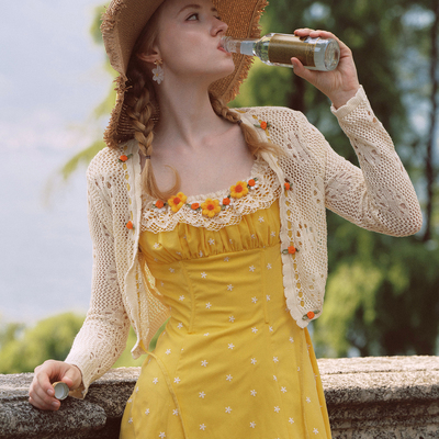 LaceMade 小橙子 法式田园风黄色吊带长裙蕾丝少女感通勤连衣裙女