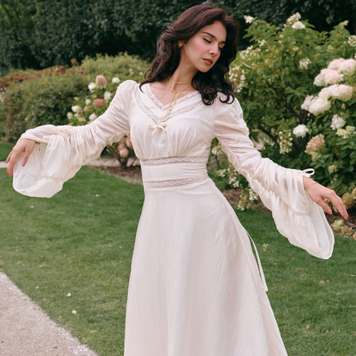 LaceMade 流光圣咏 法式宫廷风纯白V领醋酸缎面白色掐腰连衣裙女