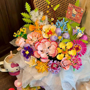 哈喽Kitty永生花束积木拼装玫瑰花朵抱抱桶闺蜜高颜值手工DIY礼物