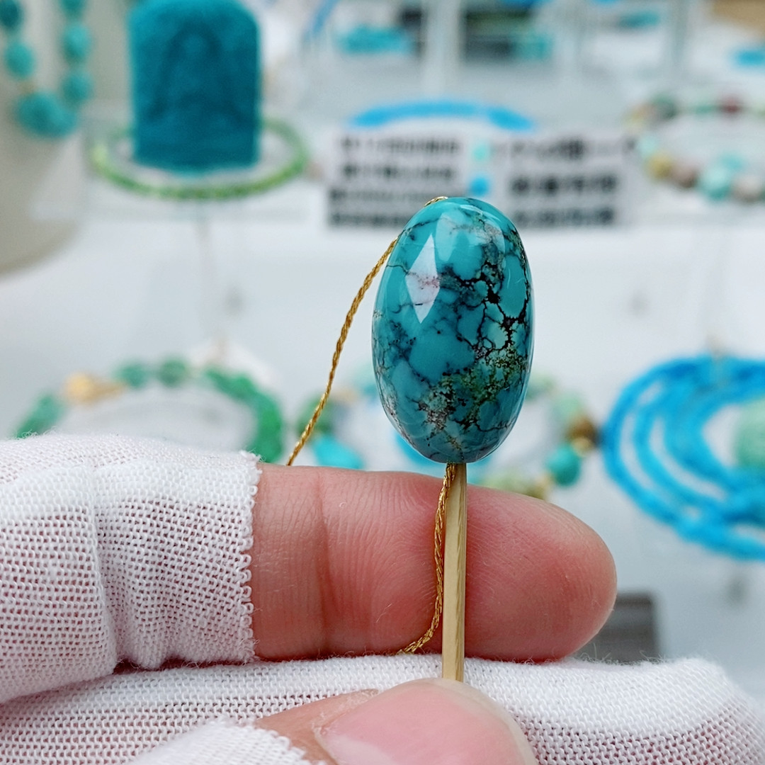 Y   溢水蓝  扁枣珠