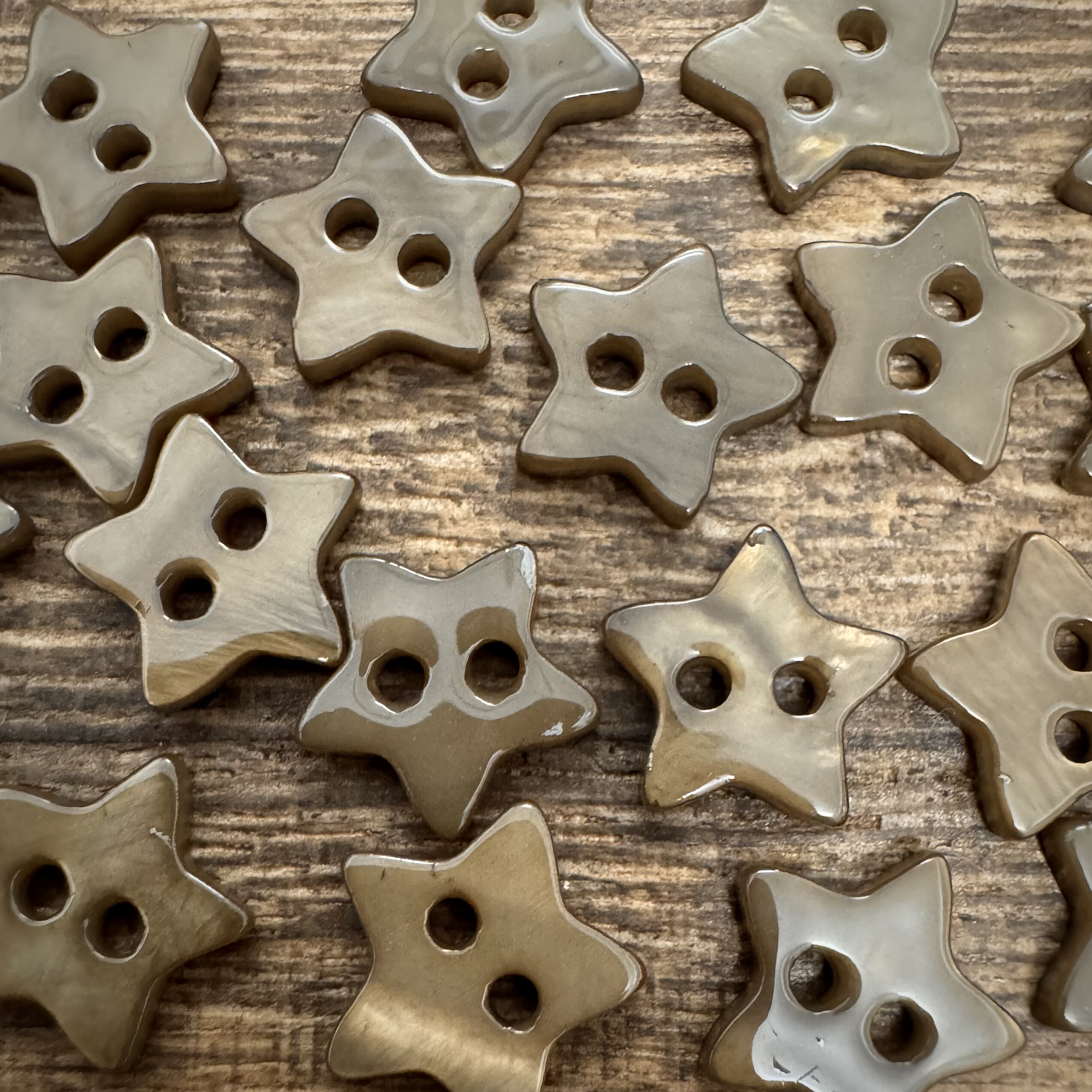 摩卡棕天然贝壳五角星2眼衬衫纽扣扣子儿童装饰扣DIY手缝扣童装扣