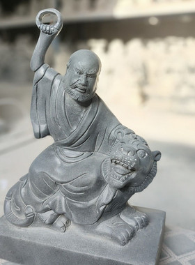 石雕罗汉摆件青石降龙伏虎罗汉石头一体整石雕刻寺庙神像家用摆件