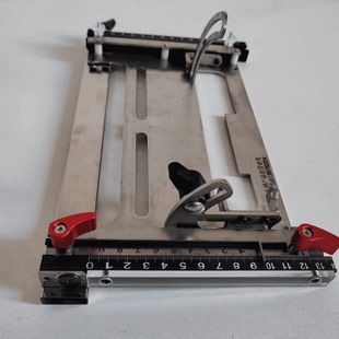 【新款】第八代一秒定尺靠山底板切割机锂电锯云石机底板专利产品