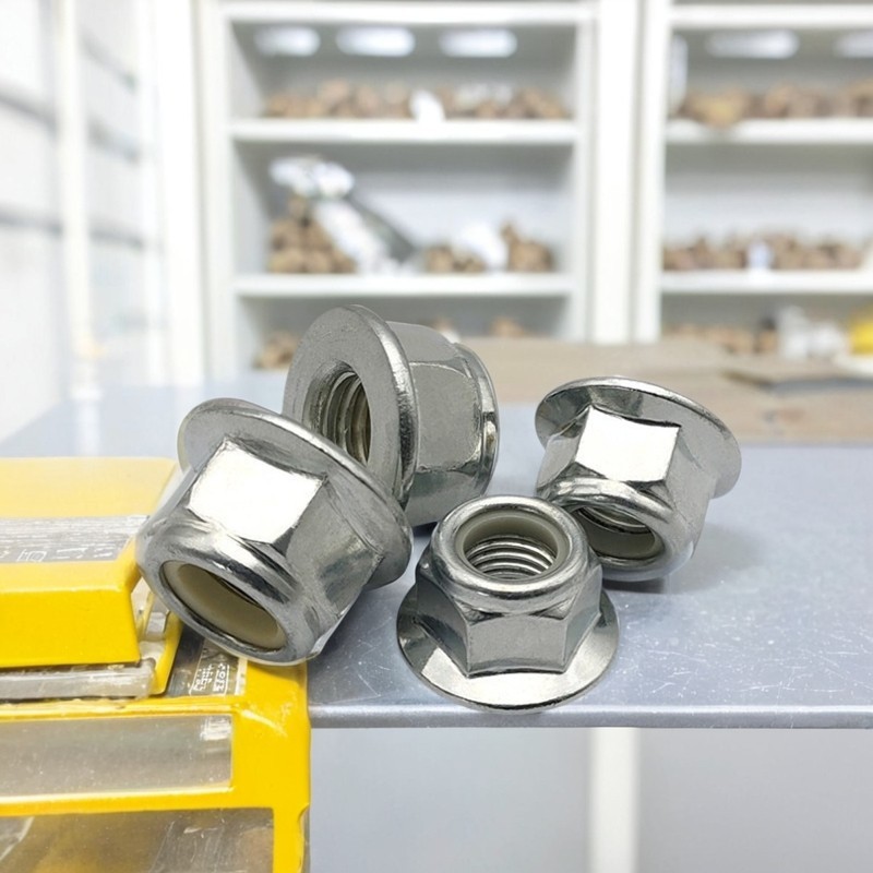 蓝白锌1/4.5/16.3/8英制法兰尼龙